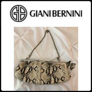 GIANI BERNINI Leather Clutch || Cream/Black